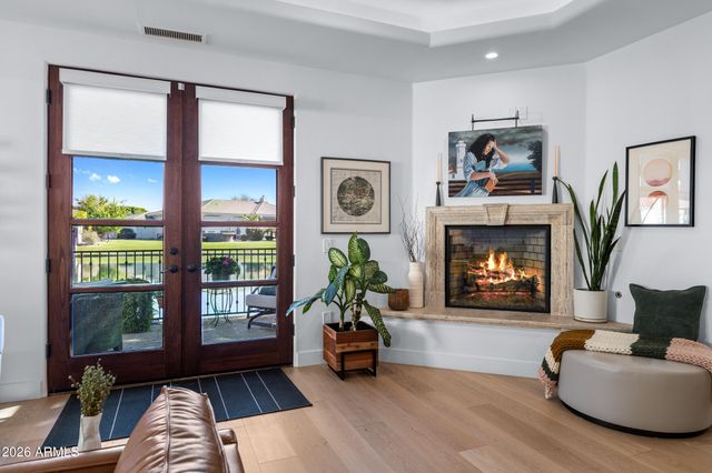 1777 W OCOTILLO Road 16, Chandler, AZ 85248