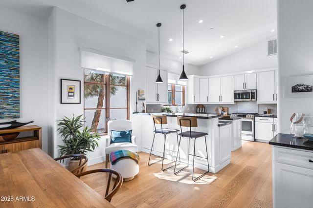 1777 W OCOTILLO Road 16, Chandler, AZ 85248