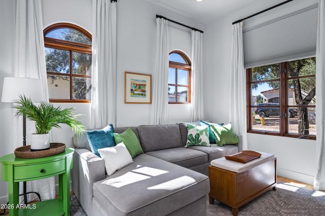 1777 W OCOTILLO Road 16, Chandler, AZ 85248