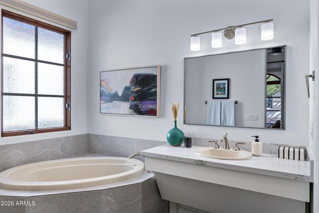 1777 W OCOTILLO Road 16, Chandler, AZ 85248