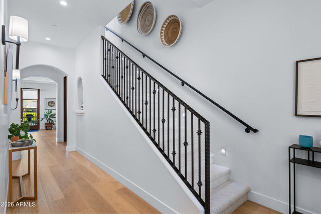 1777 W OCOTILLO Road 16, Chandler, AZ 85248