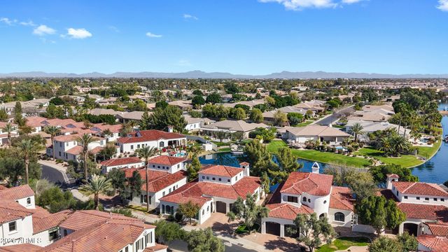 1777 W OCOTILLO Road 16, Chandler, AZ 85248