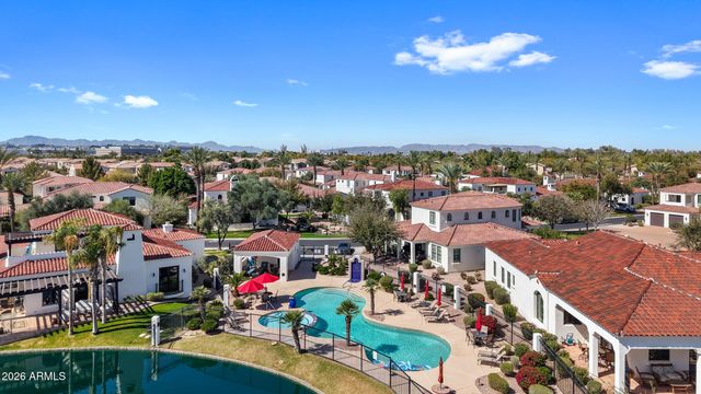 1777 W OCOTILLO Road 16, Chandler, AZ 85248