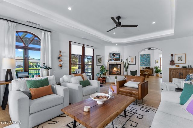 1777 W OCOTILLO Road 16, Chandler, AZ 85248