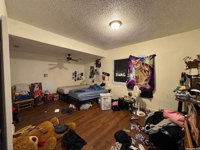 1539 W craig, San Antonio, TX 78201