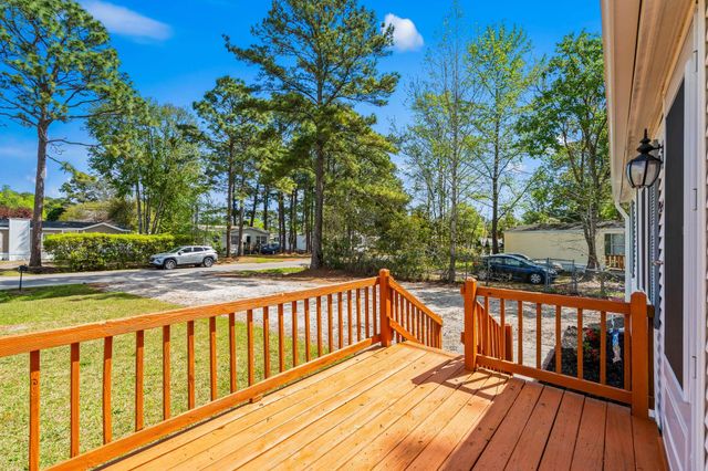 425 Sand Hill Dr., Conway, SC 29526