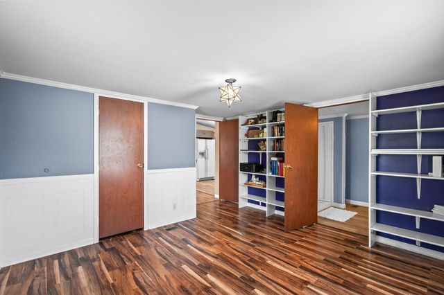 425 Sand Hill Dr., Conway, SC 29526