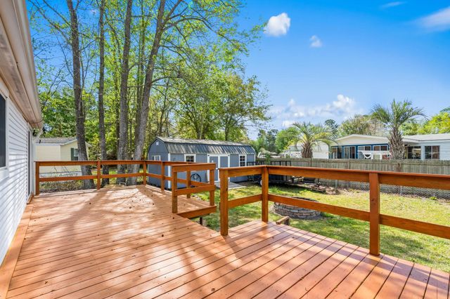 425 Sand Hill Dr., Conway, SC 29526