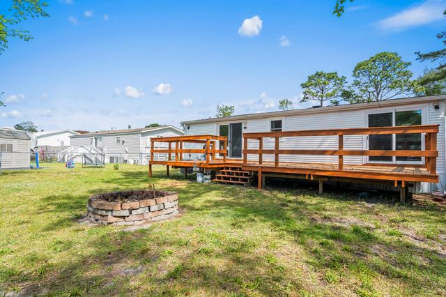 425 Sand Hill Dr., Conway, SC 29526