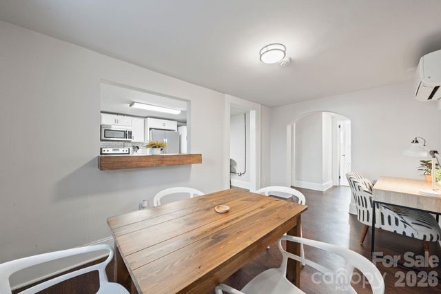 3720 Tuckaseegee Road, Charlotte, NC 28208