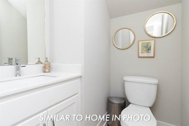 6933 Poppy Court, Johnston, IA 50131