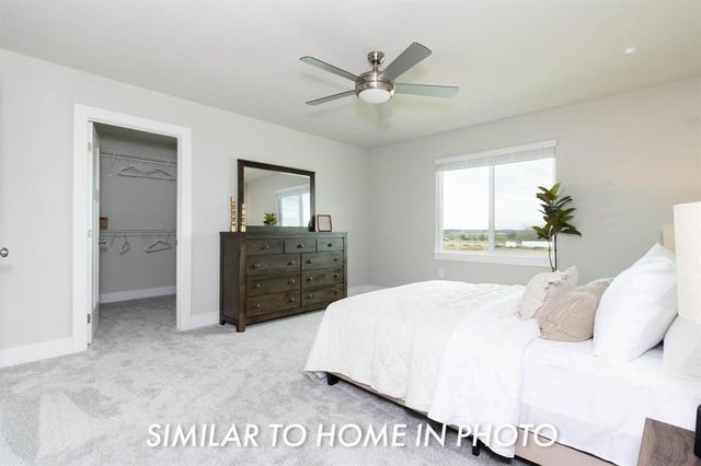 6933 Poppy Court, Johnston, IA 50131