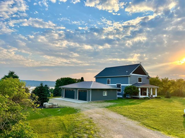 W12420 State Highway 35, Stockholm, WI 54769