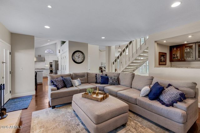 4658 E KINGS Avenue, Phoenix, AZ 85032