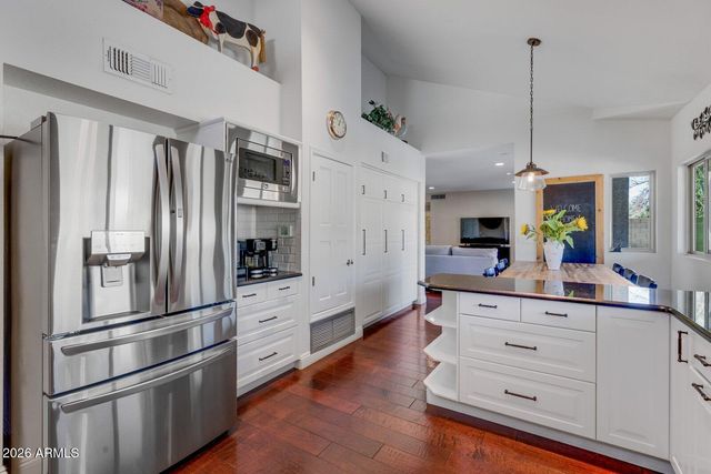 4658 E KINGS Avenue, Phoenix, AZ 85032