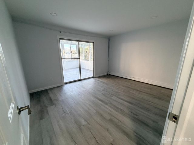 2460 WOODBRIDGE Avenue, Edison, NJ 08817