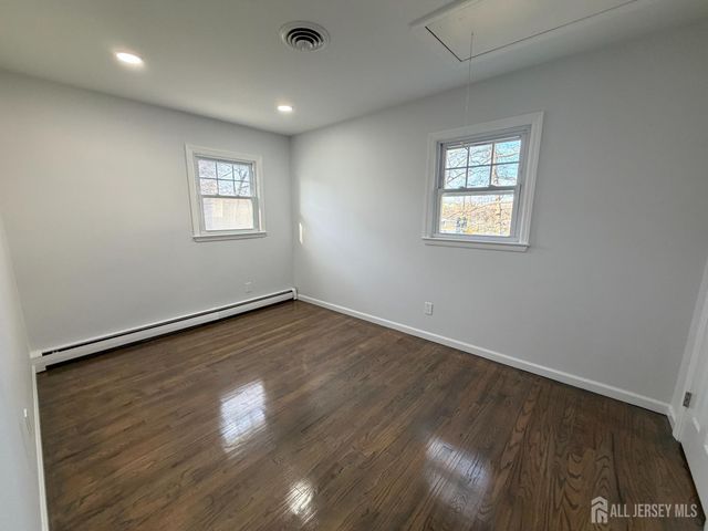 2460 WOODBRIDGE Avenue, Edison, NJ 08817