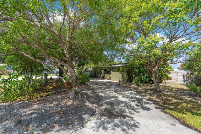 2417 NE 13th Terrace, Pompano Beach, FL 33064