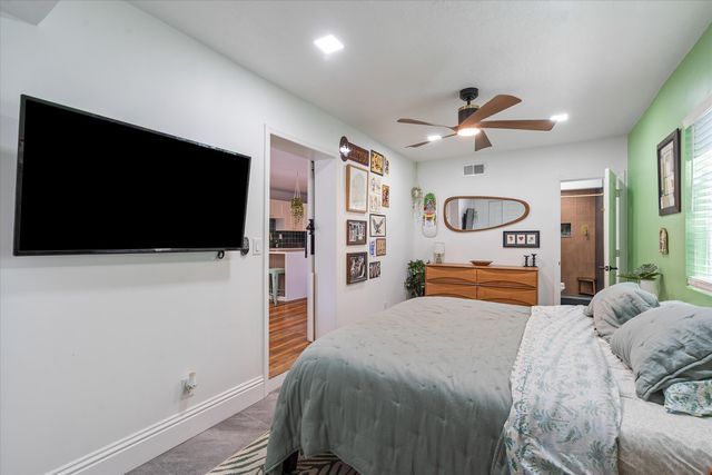 2417 NE 13th Terrace, Pompano Beach, FL 33064