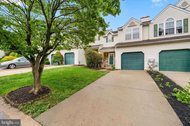 952 GLACKENS LN, Wilmington, DE 19808