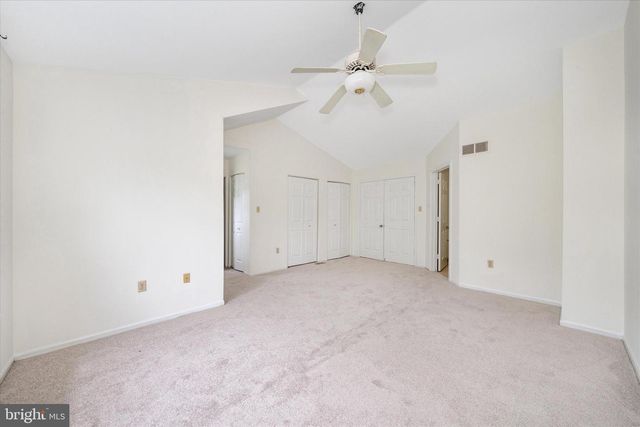 952 GLACKENS LN, Wilmington, DE 19808