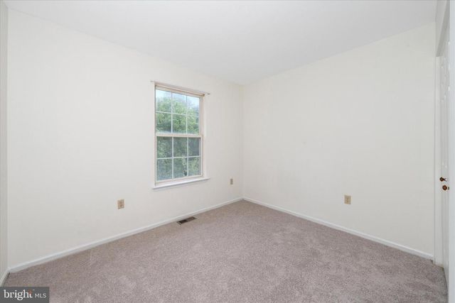 952 GLACKENS LN, Wilmington, DE 19808