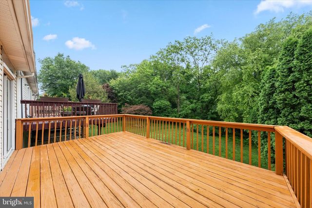 952 GLACKENS LN, Wilmington, DE 19808
