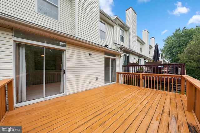 952 GLACKENS LN, Wilmington, DE 19808