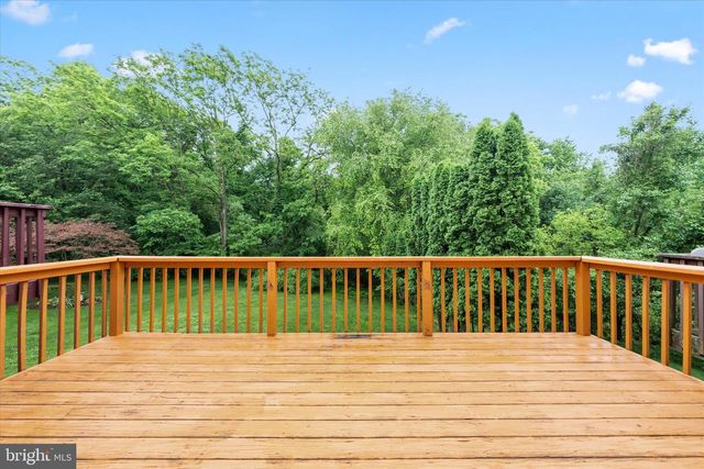 952 GLACKENS LN, Wilmington, DE 19808