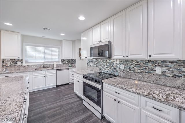 3711 Thom Boulevard, Las Vegas, NV 89130