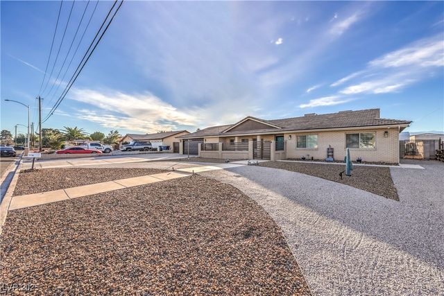 3711 Thom Boulevard, Las Vegas, NV 89130