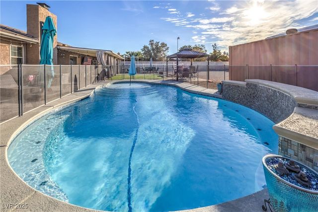 3711 Thom Boulevard, Las Vegas, NV 89130