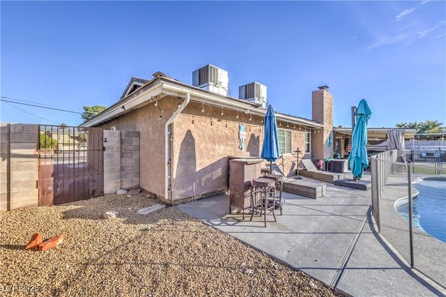 3711 Thom Boulevard, Las Vegas, NV 89130