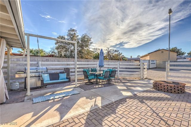 3711 Thom Boulevard, Las Vegas, NV 89130