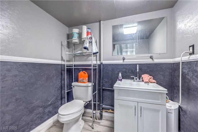 3711 Thom Boulevard, Las Vegas, NV 89130