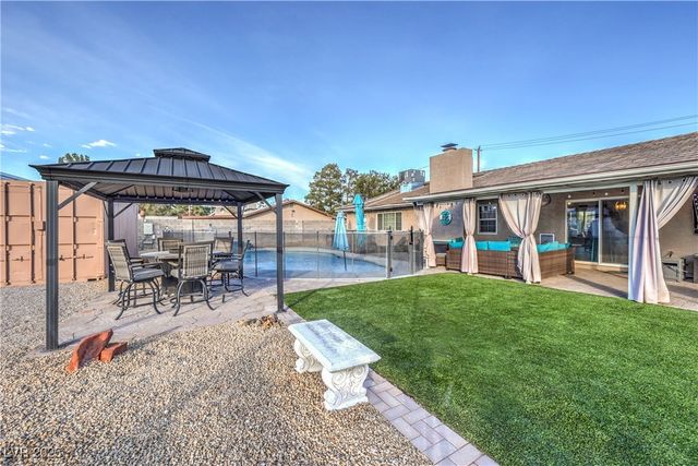 3711 Thom Boulevard, Las Vegas, NV 89130