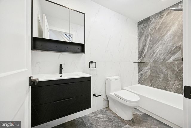 355 BELGRADE ST, Philadelphia, PA 19125