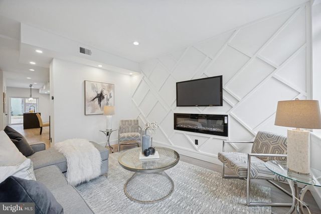 355 BELGRADE ST, Philadelphia, PA 19125