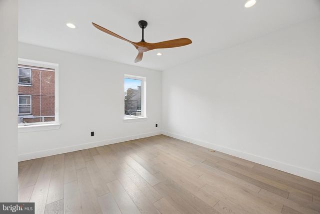 355 BELGRADE ST, Philadelphia, PA 19125