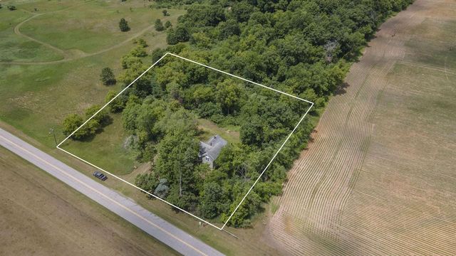 W8008 S COUNTY ROAD A, Wild Rose, WI 54984