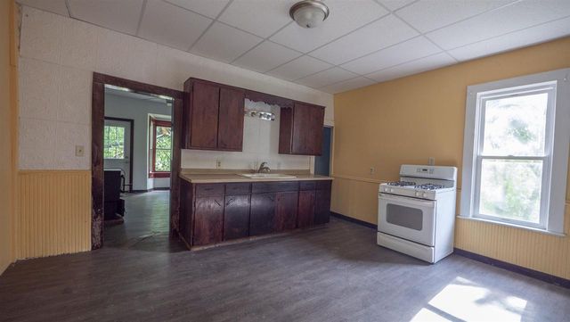 W8008 S COUNTY ROAD A, Wild Rose, WI 54984