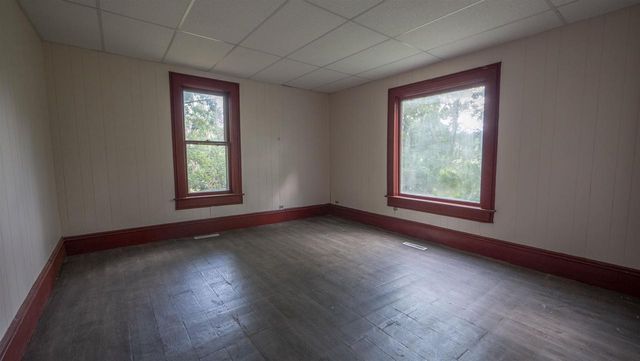 W8008 S COUNTY ROAD A, Wild Rose, WI 54984