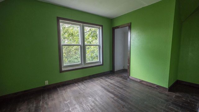 W8008 S COUNTY ROAD A, Wild Rose, WI 54984