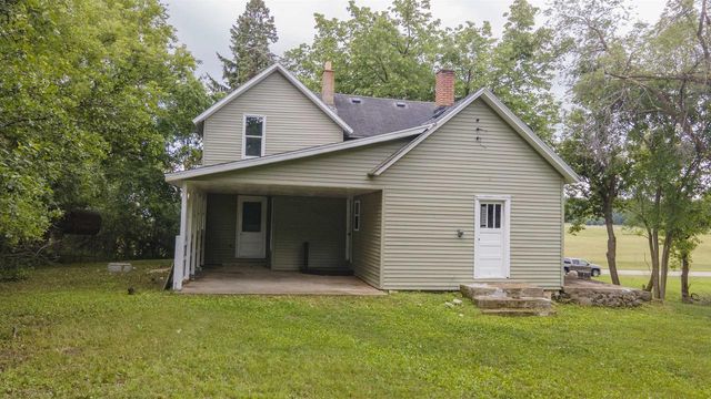 W8008 S COUNTY ROAD A, Wild Rose, WI 54984