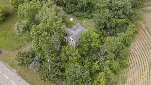 W8008 S COUNTY ROAD A, Wild Rose, WI 54984