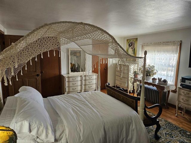 1717 KNAPP STREET, Oshkosh, WI 54902