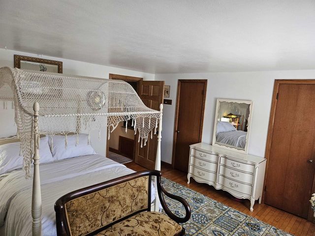 1717 KNAPP STREET, Oshkosh, WI 54902