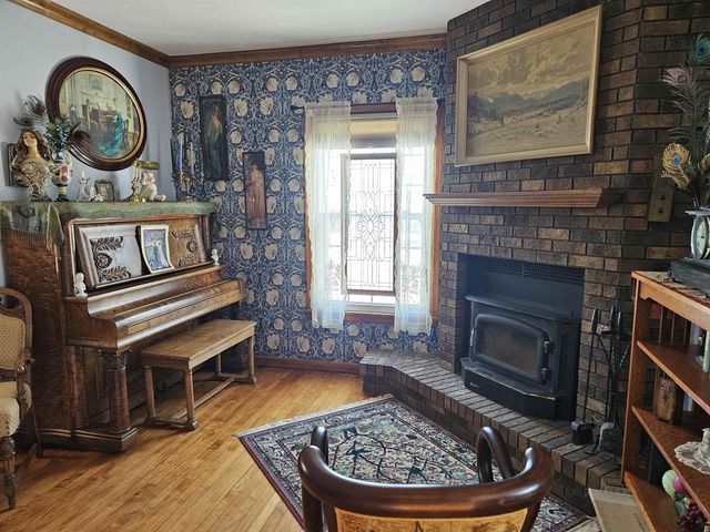 1717 KNAPP STREET, Oshkosh, WI 54902