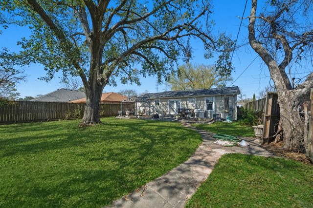 10415 Norton Drive, Houston, TX 77043