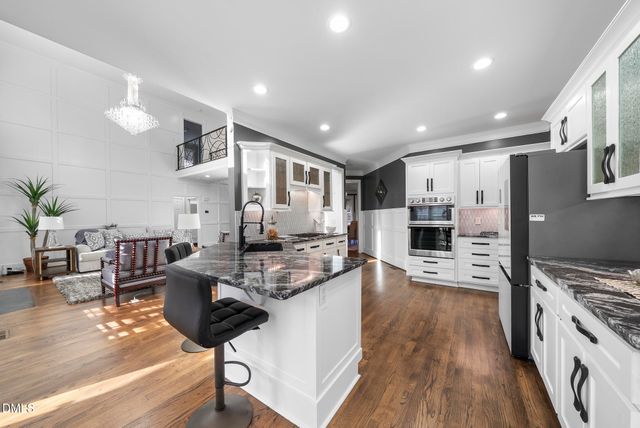 10616 Thornbury Crest Court, Raleigh, NC 27614